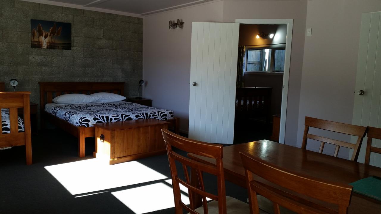 Abbey Court Motel Coromandel Экстерьер фото