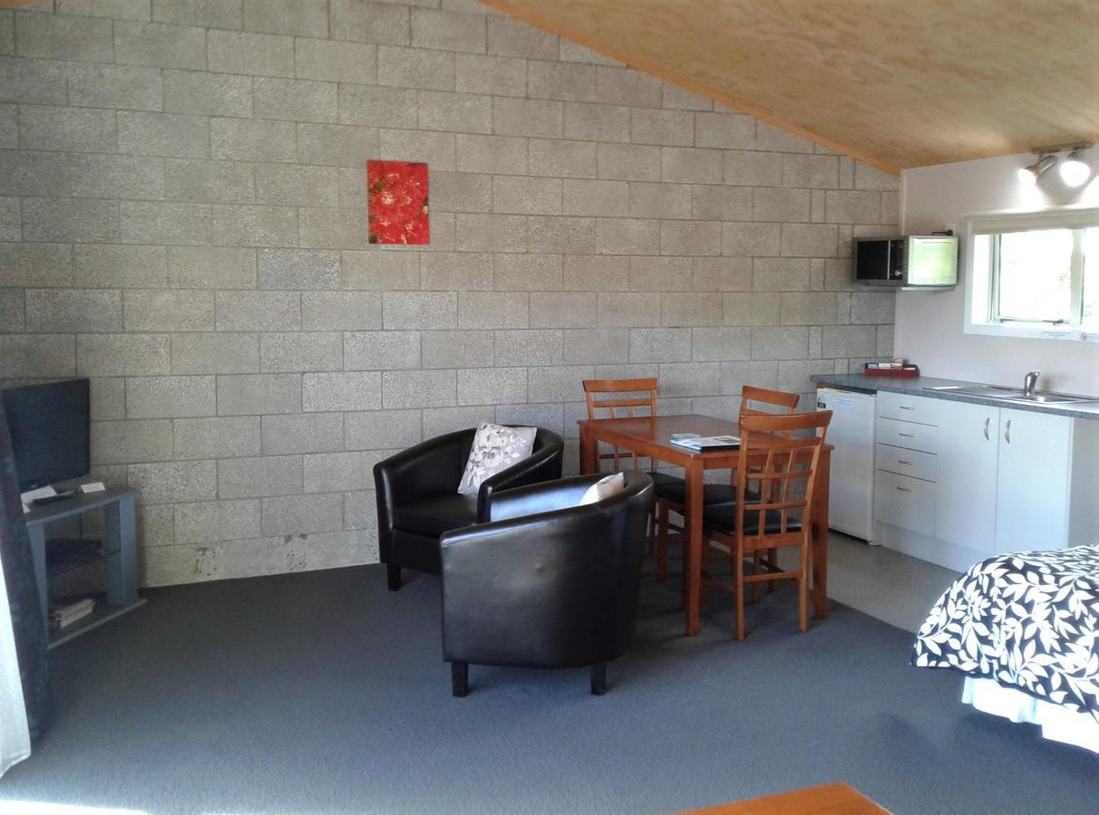 Abbey Court Motel Coromandel Экстерьер фото
