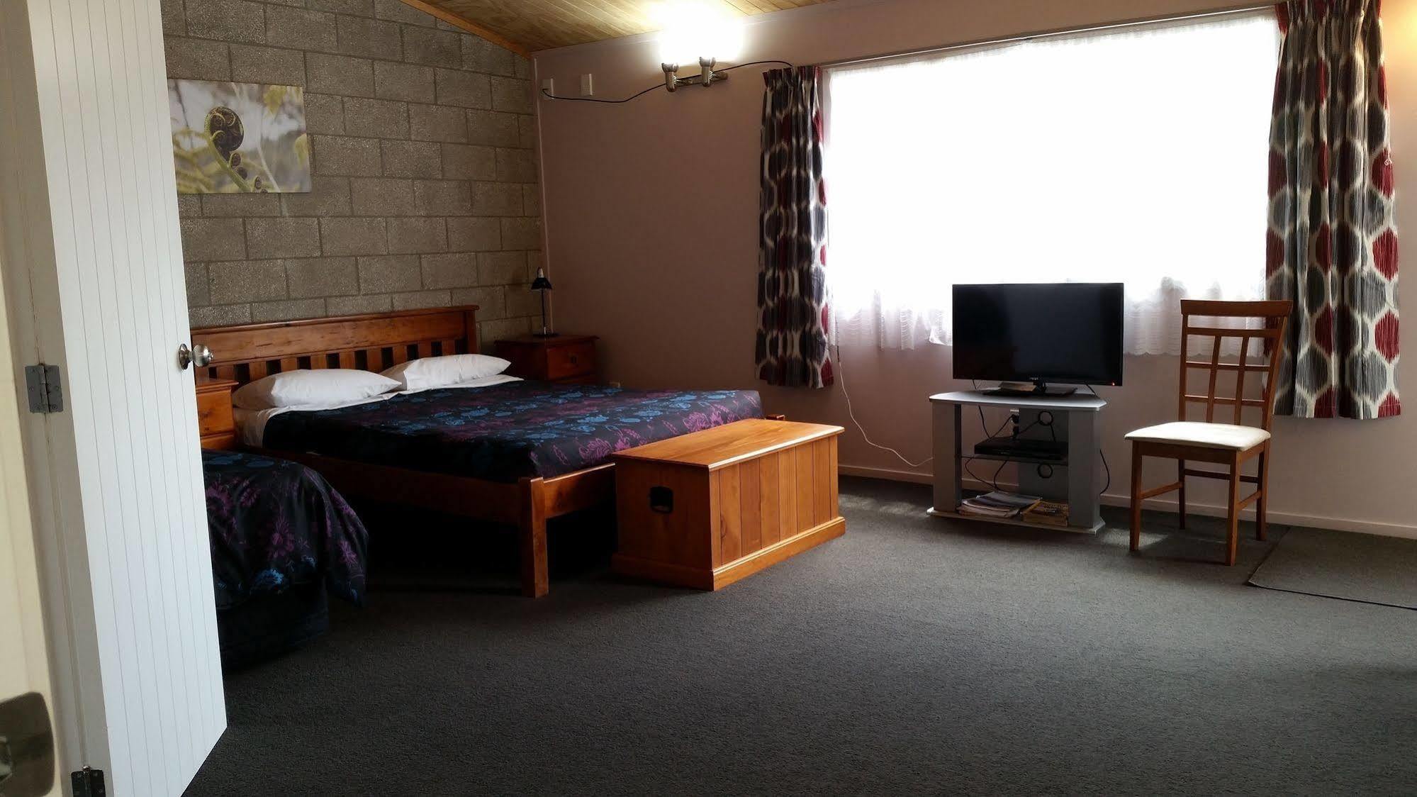 Abbey Court Motel Coromandel Экстерьер фото