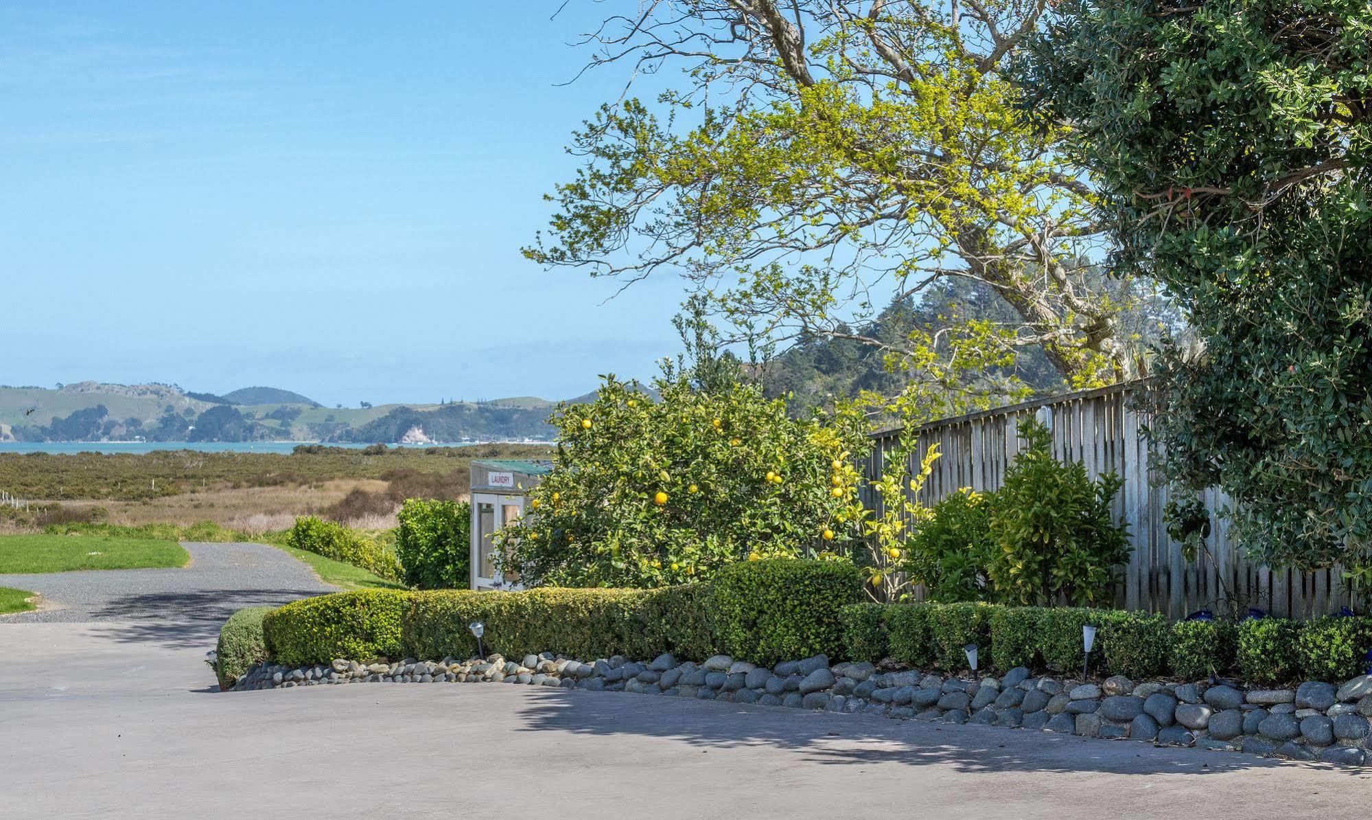Abbey Court Motel Coromandel Экстерьер фото